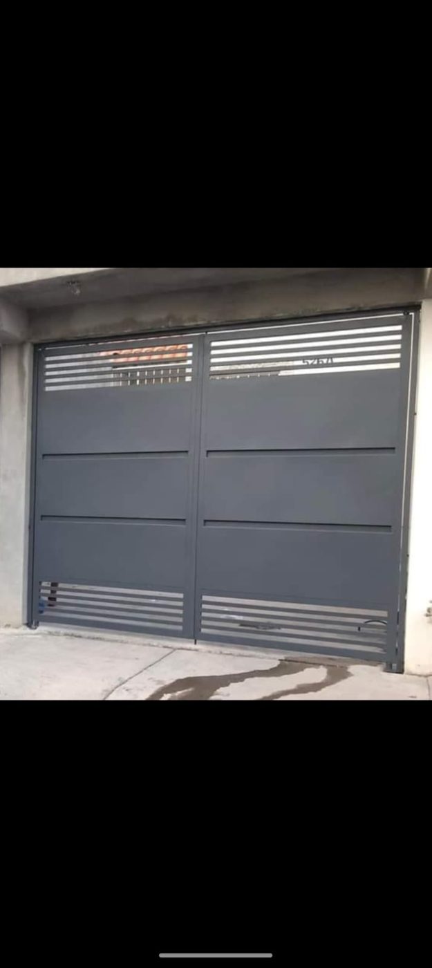 Portones Cerrados de Herrería