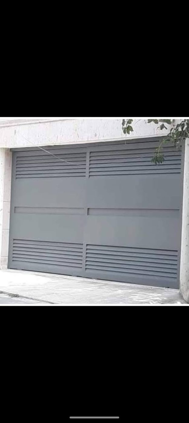 Portones Cerrados de Herrería
